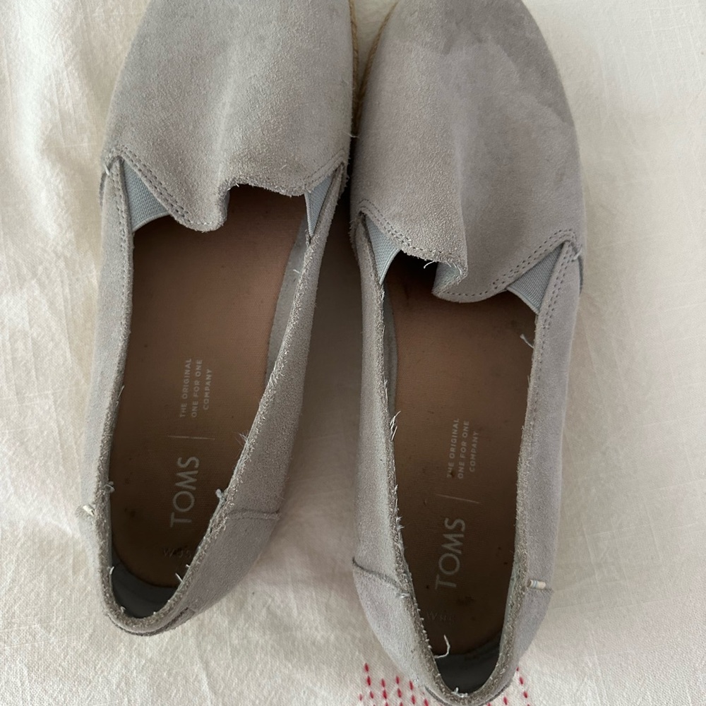 Toms shoes